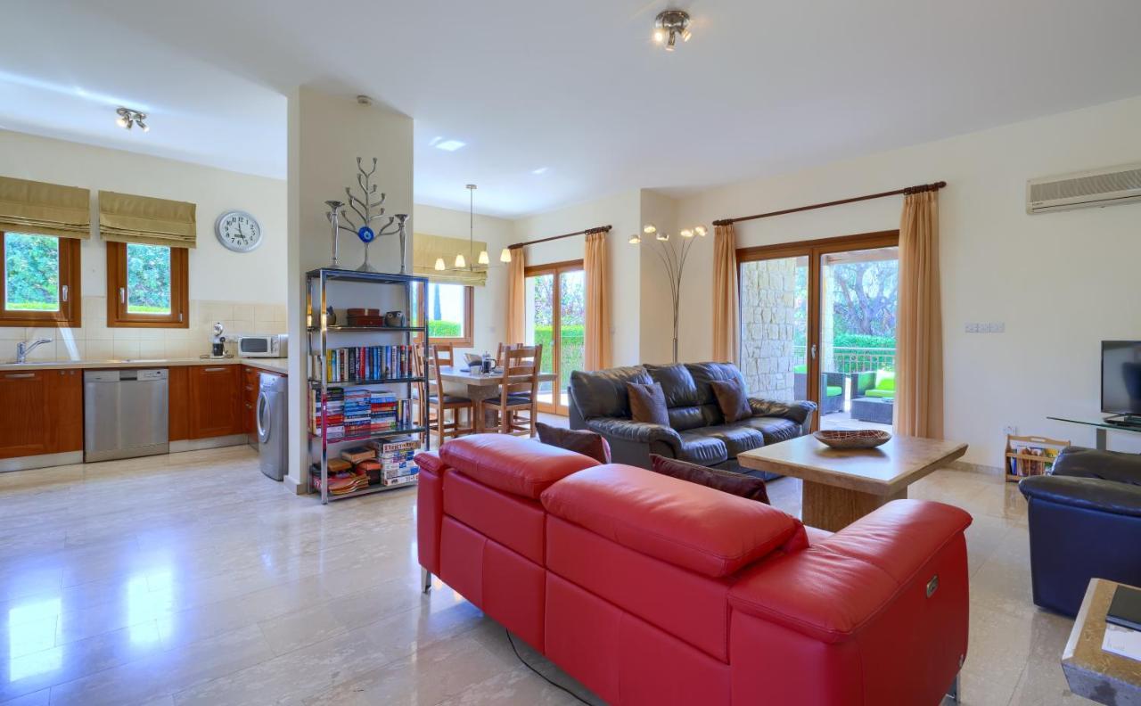 3 Bedroom Villa Madelini With Private Pool, Aphrodite Hills Resort Κούκλια Εξωτερικό φωτογραφία